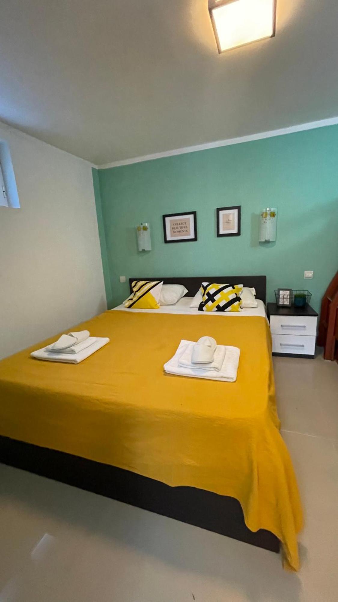 Family House With Pool & Sea View Aparthotel Bijela Exterior foto