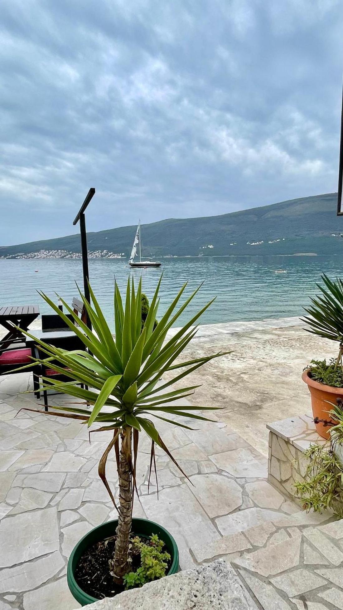 Family House With Pool & Sea View Aparthotel Bijela Exterior foto