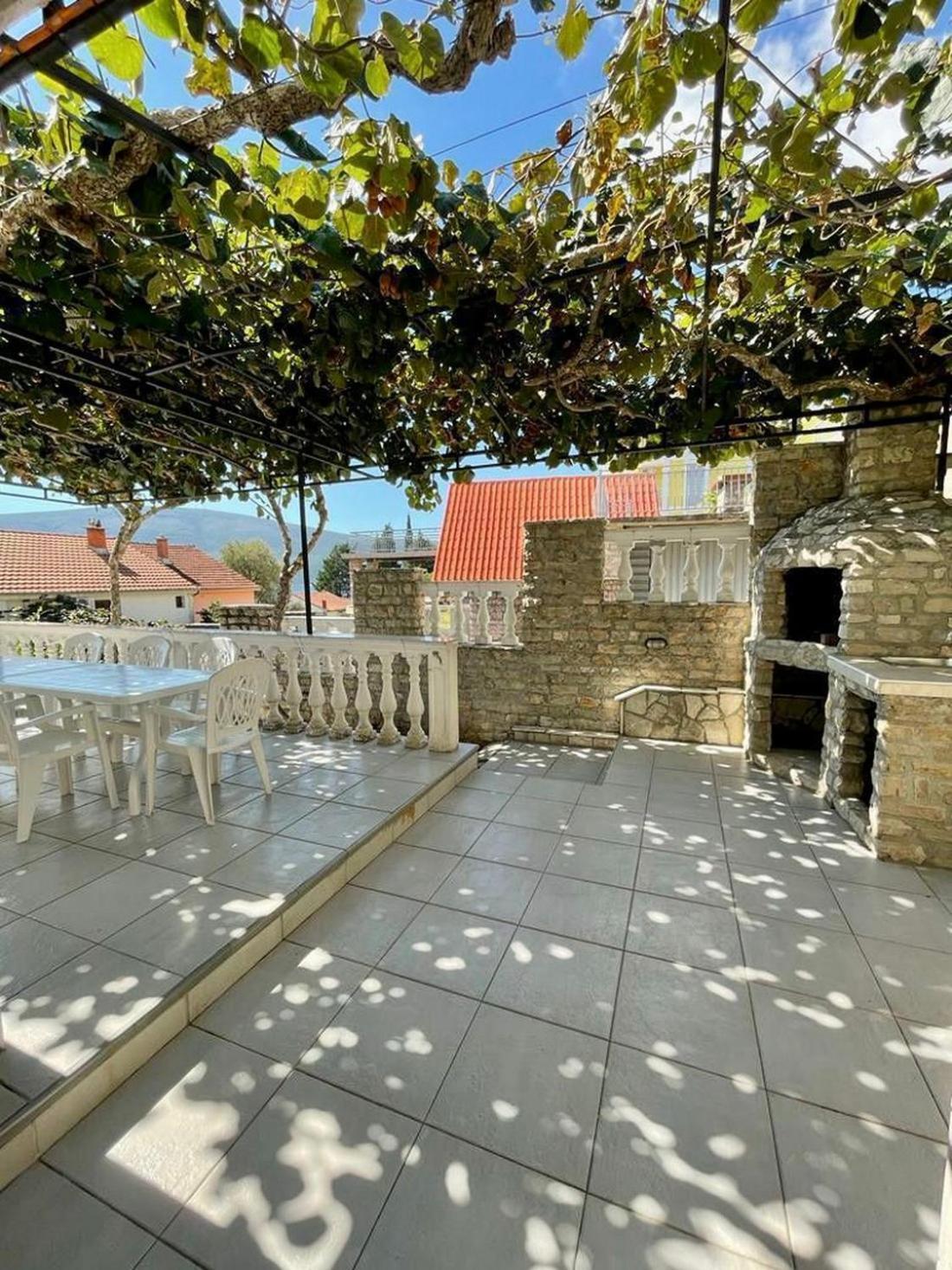 Family House With Pool & Sea View Aparthotel Bijela Exterior foto