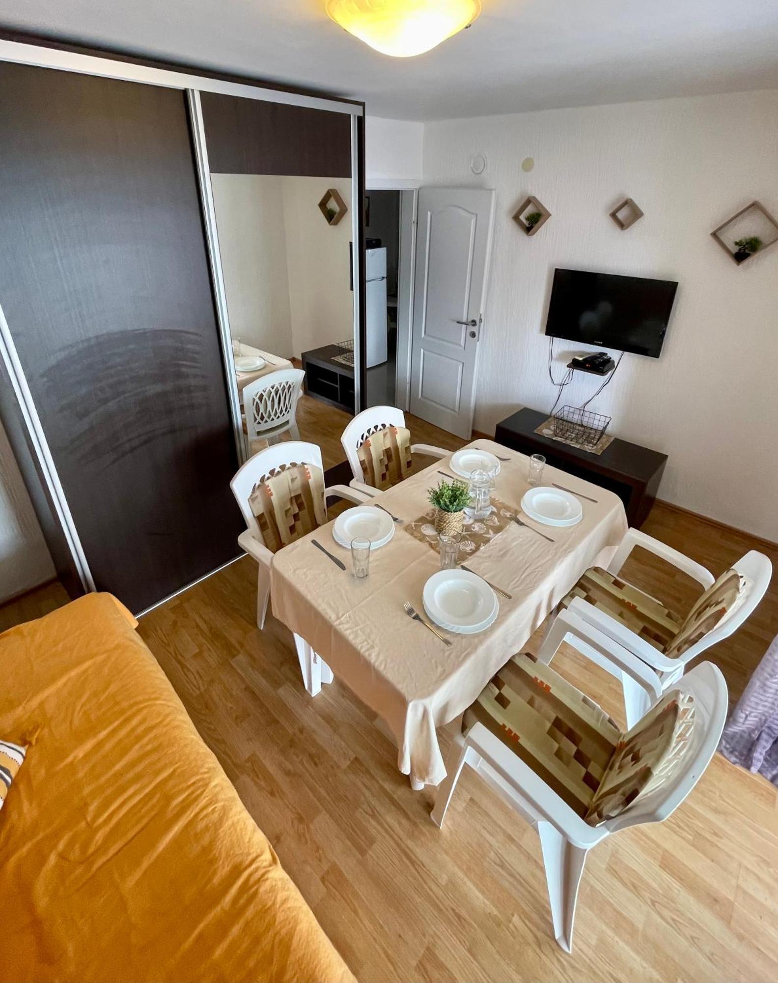 Family House With Pool & Sea View Aparthotel Bijela Exterior foto